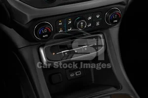 2021 GMC Acadia AT4 AWD SUV Gear shift