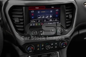 2021 GMC Acadia AT4 AWD SUV Climate control