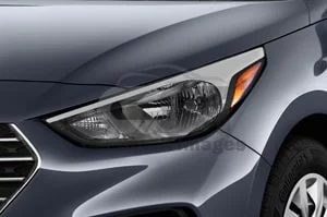 2021 Hyundai Accent SE 4 Door Sedan Head light