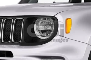 2021 Jeep Renegade Latitude 4 Door SUV Head light